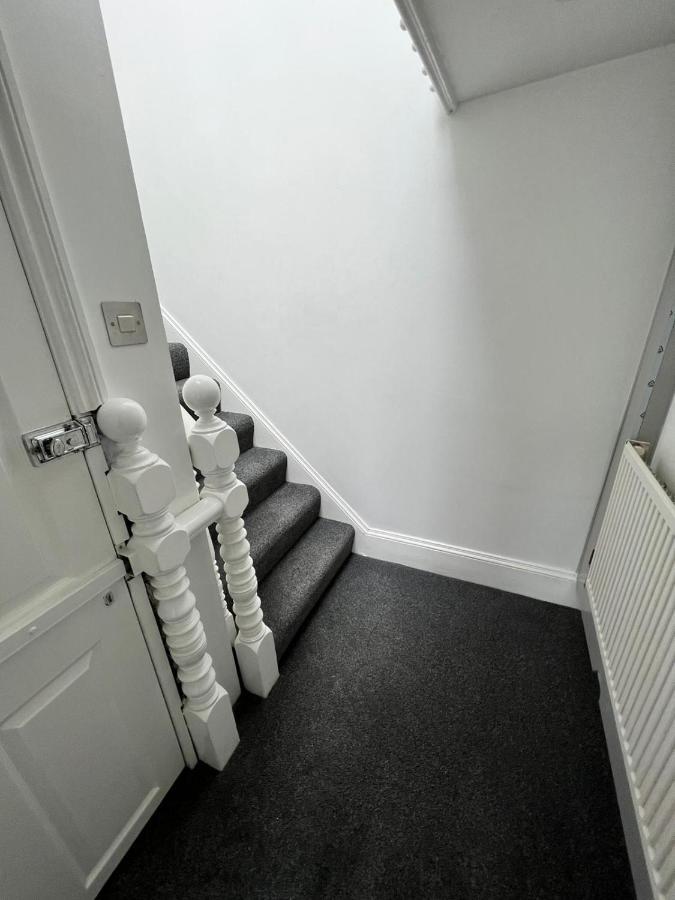 Lovely 2 Bedroom Flat With Roof Terrace In London Nw6 Exterior foto